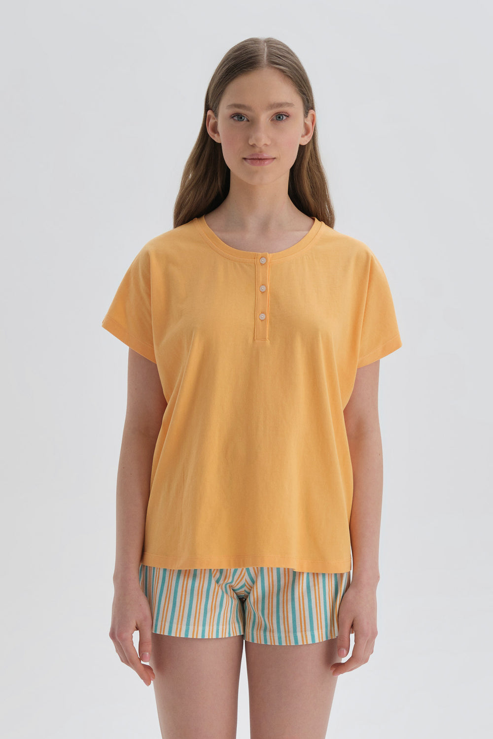 ORANGE SHORT SET