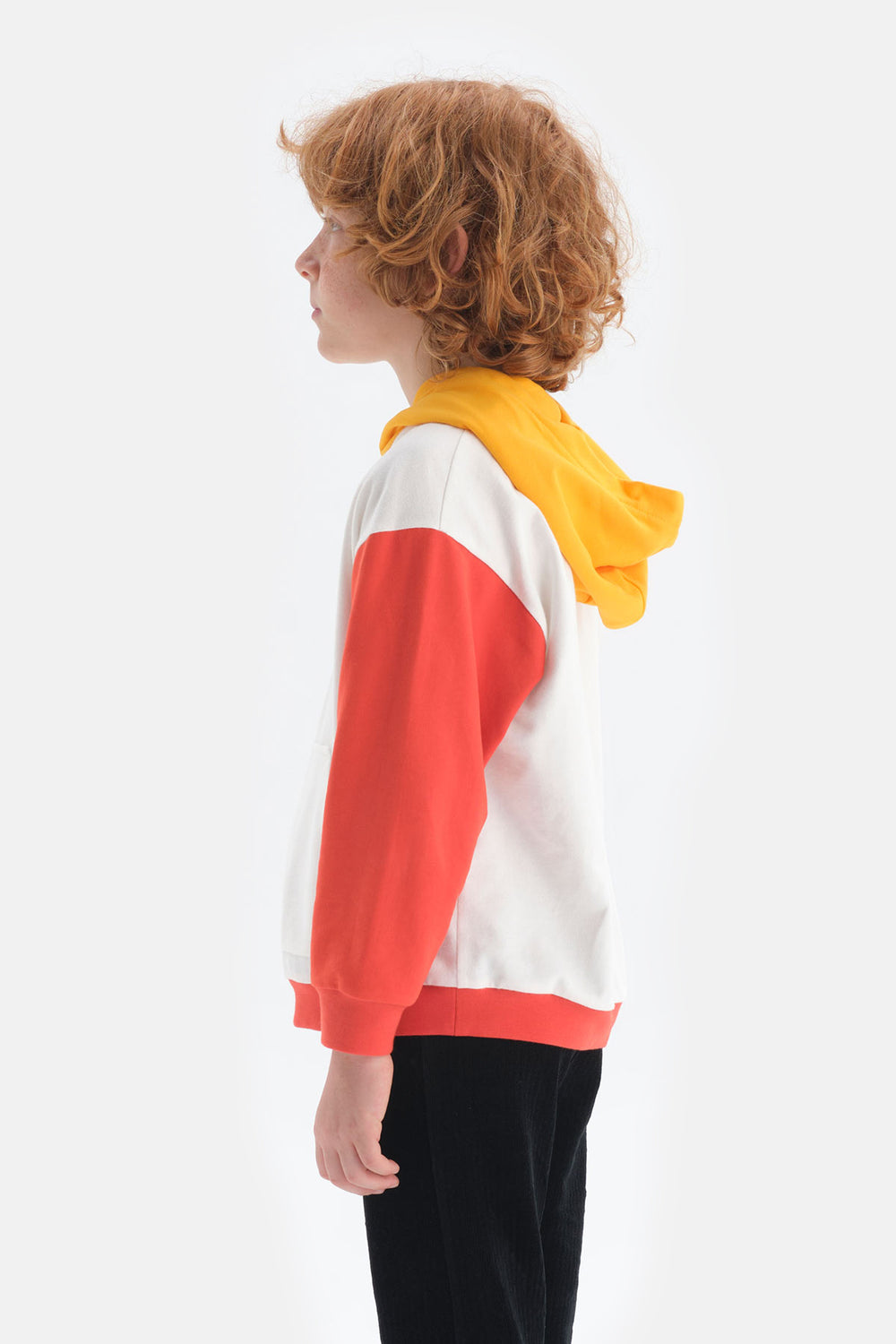 MULTI COLOUR SWEATSHIRT