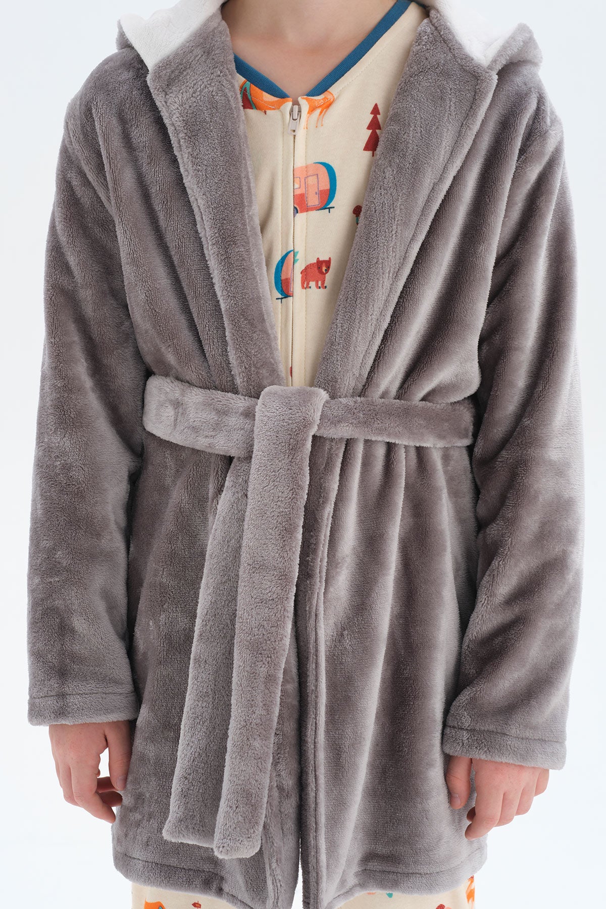 GREY ROBE