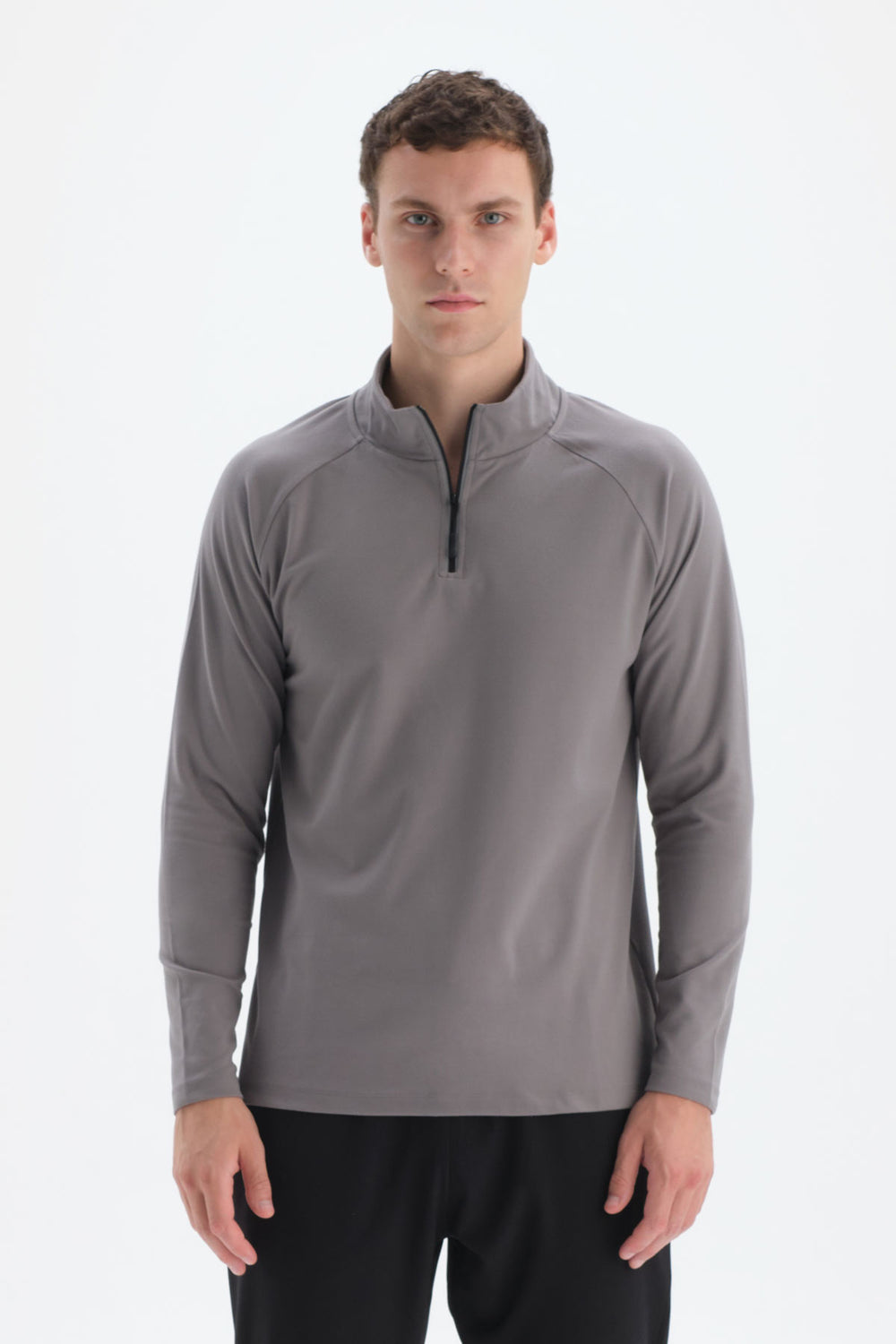 GREY T-SHIRT