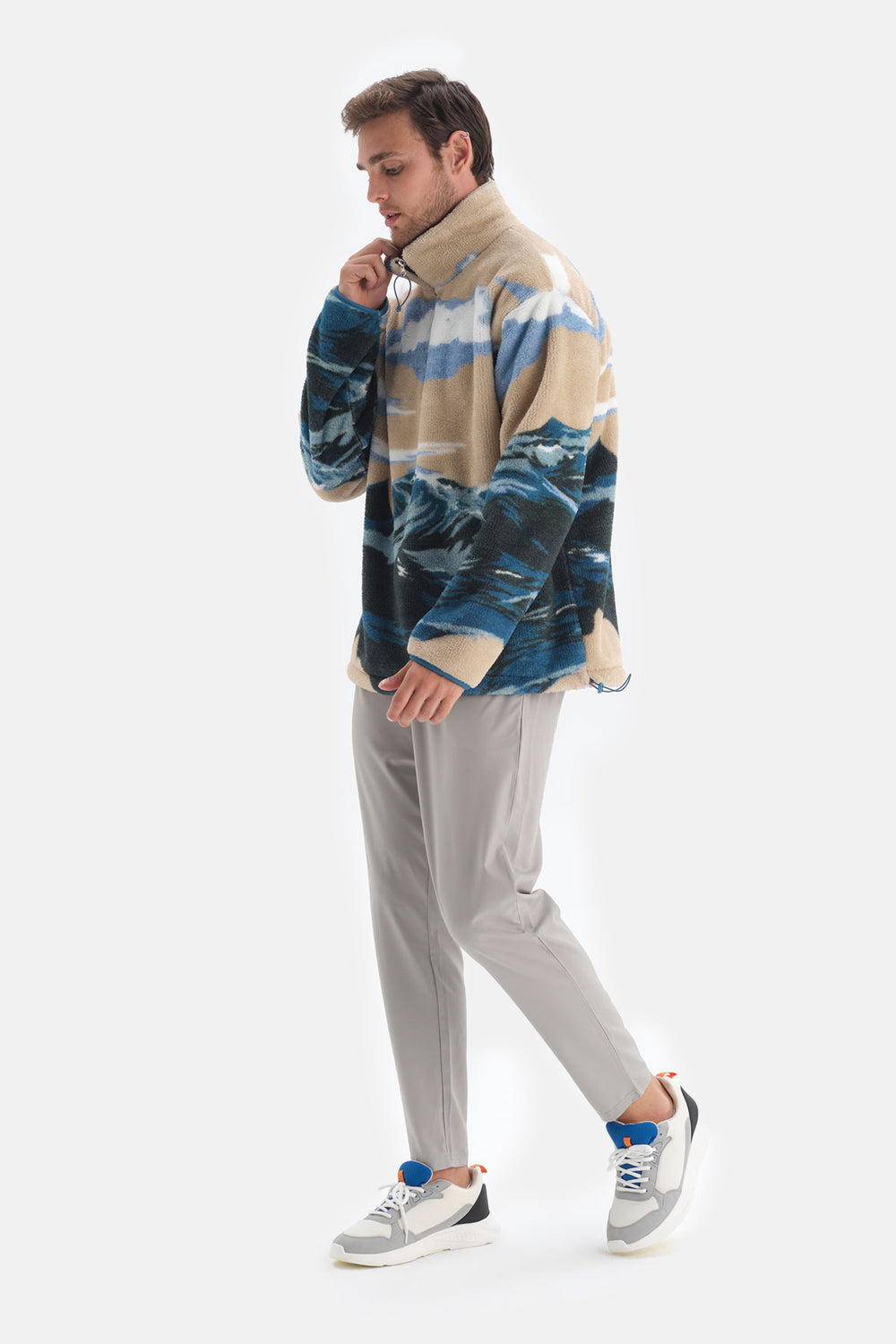 PRINTED SWEATSHIRT