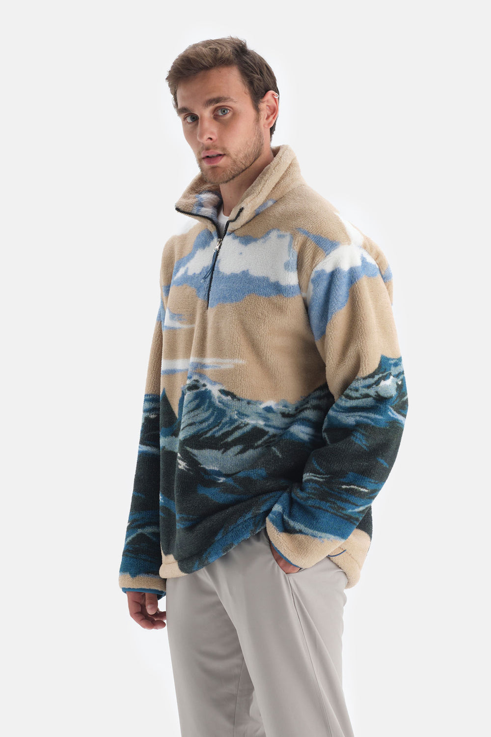 PRINTED SWEATSHIRT