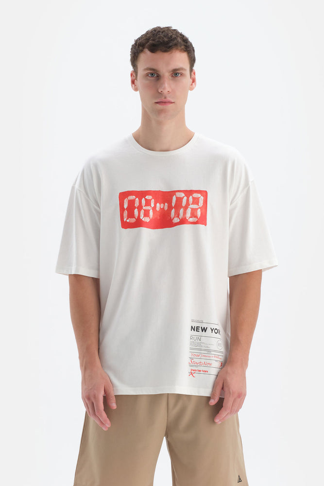 WHITE T-SHIRT