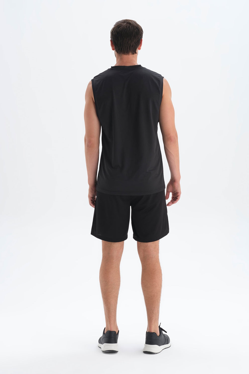 BLACK SHORT
