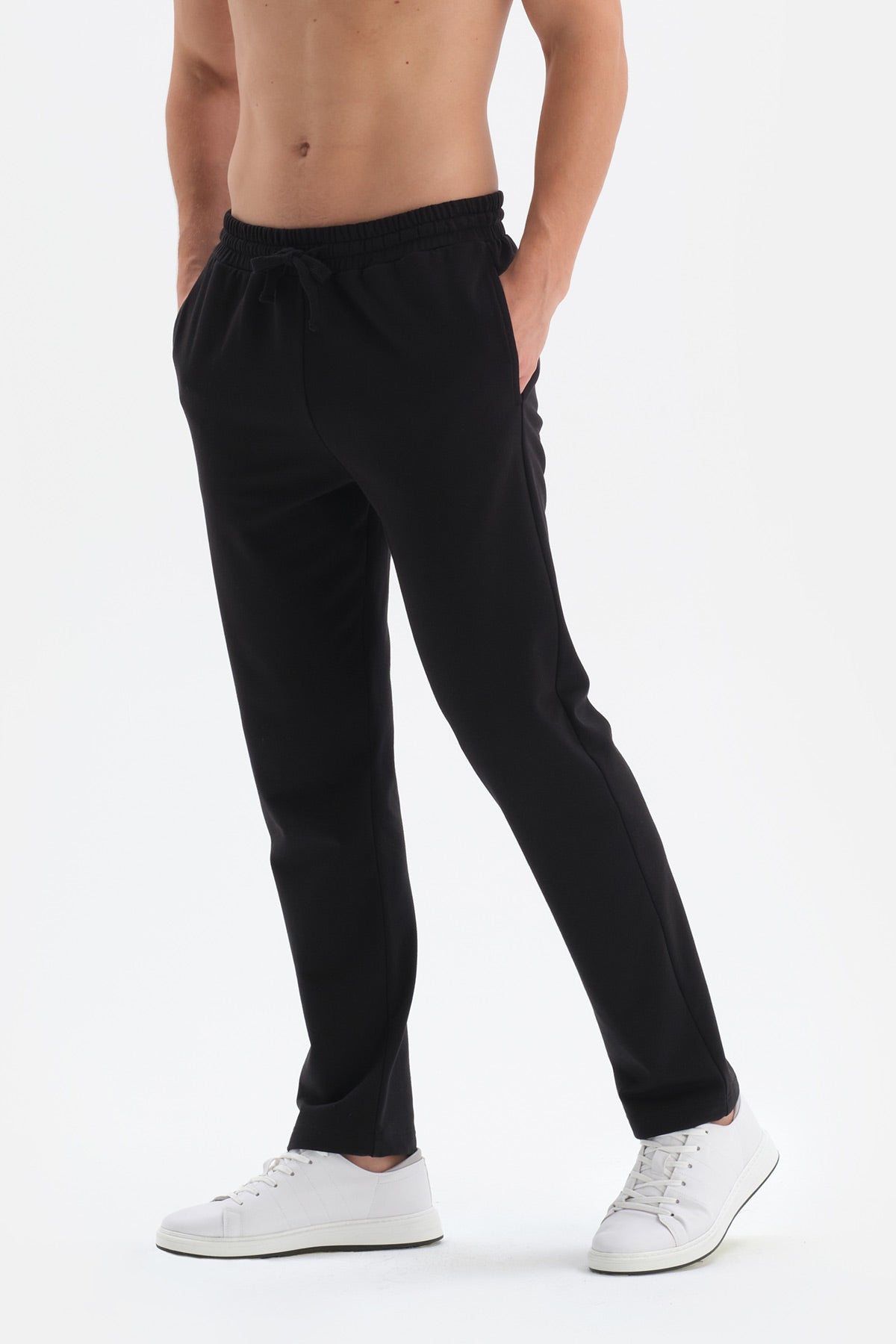 BLACK PANTS