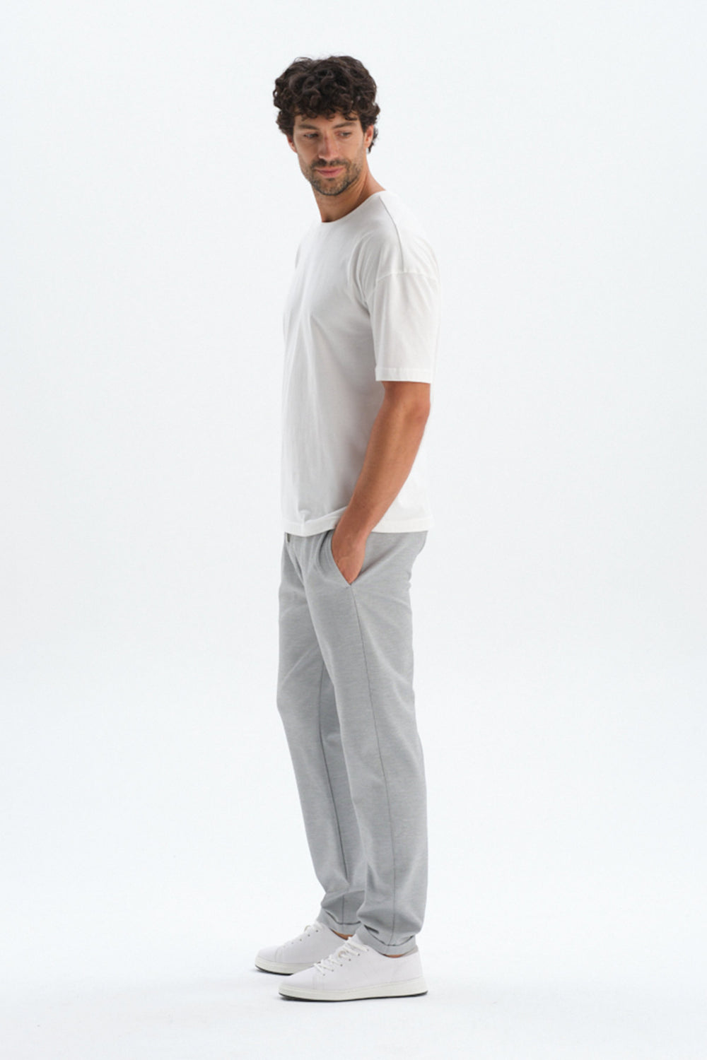 GREY PANTS
