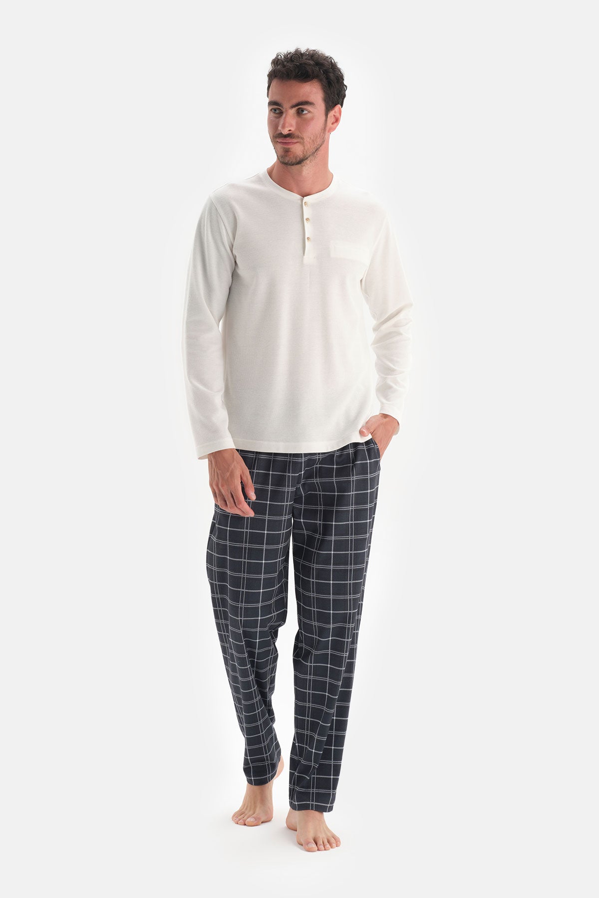 OFF WHITE PYJAMA SET