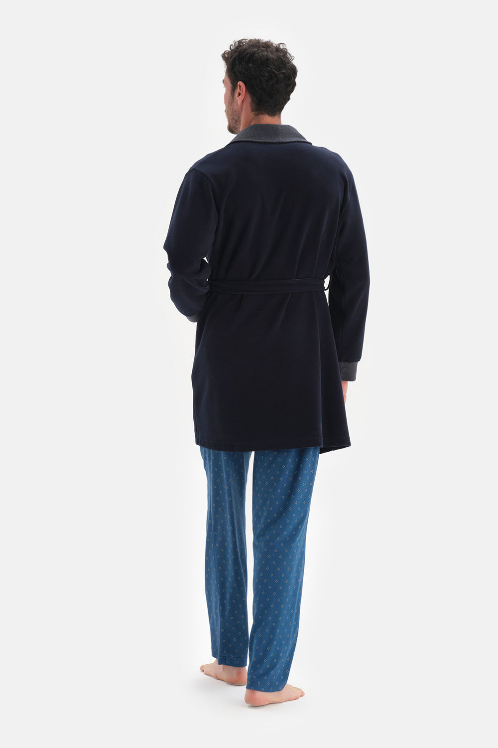 NAVY ROBE