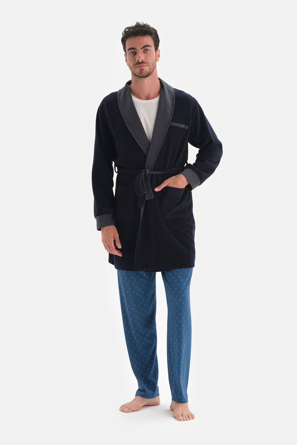 NAVY ROBE