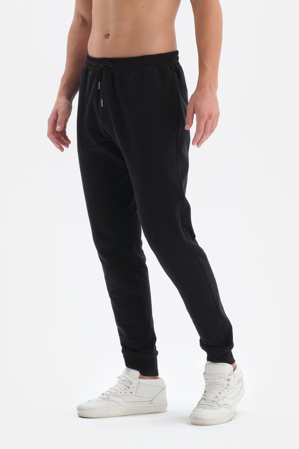 BLACK PYJAMA BOTTOM
