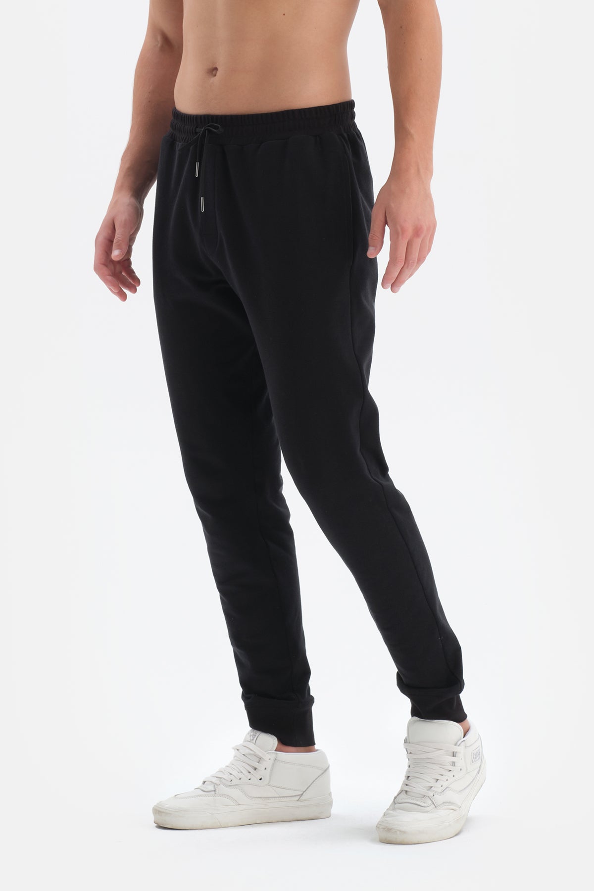 BLACK PYJAMA BOTTOM