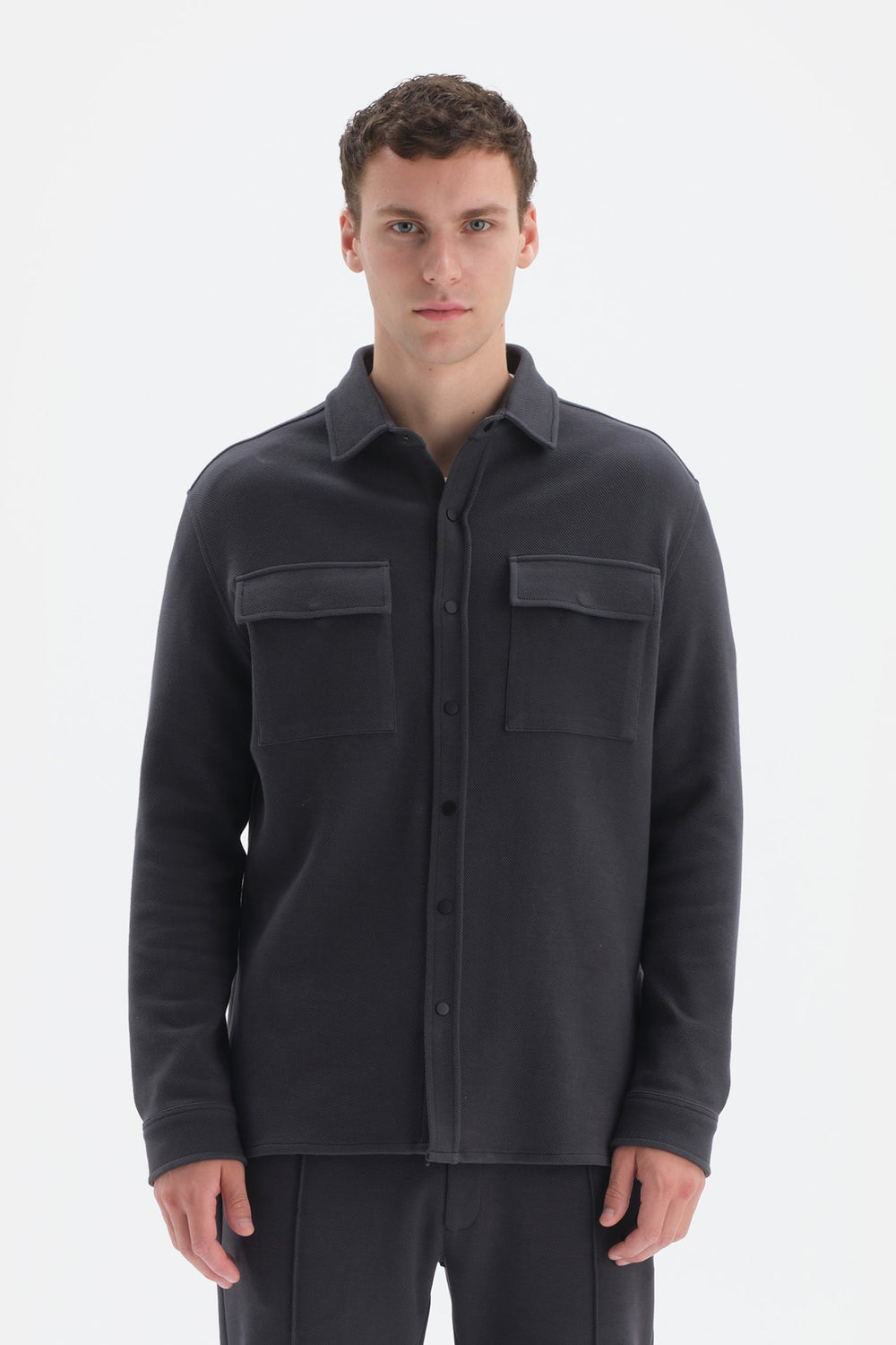 GREY SHIRT