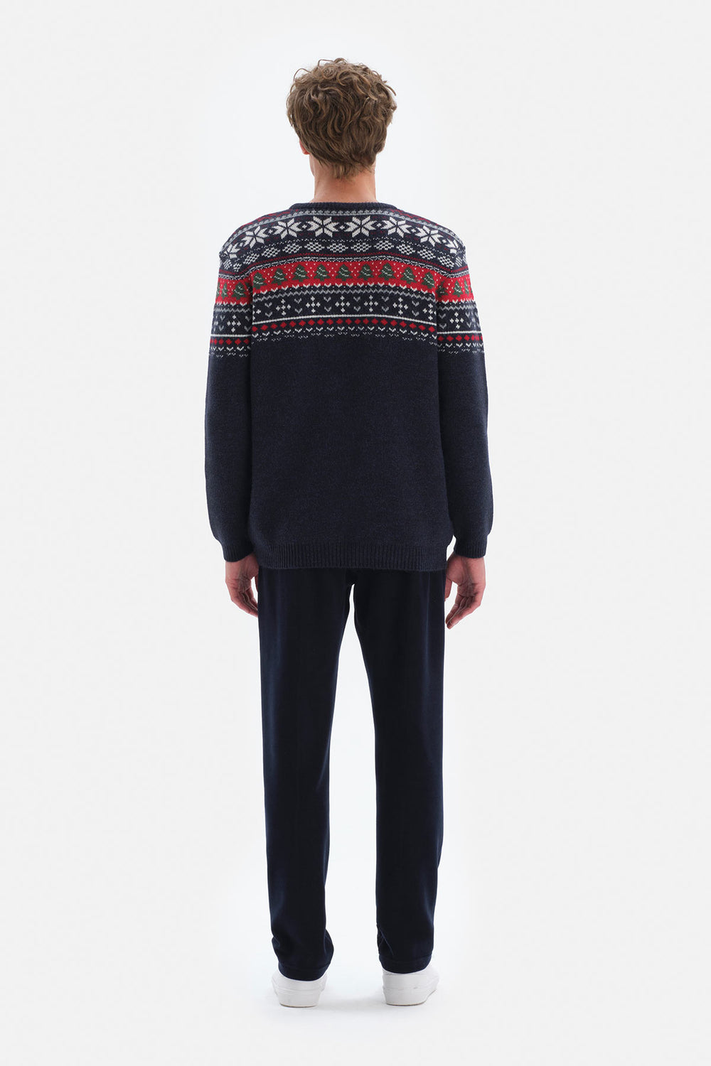 NAVY PULLOVER