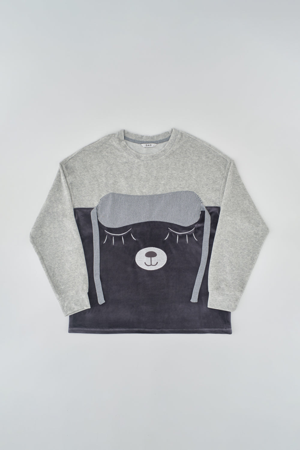 GREY SWEATSHIRT