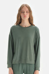 GREEN SWEATSHIRT