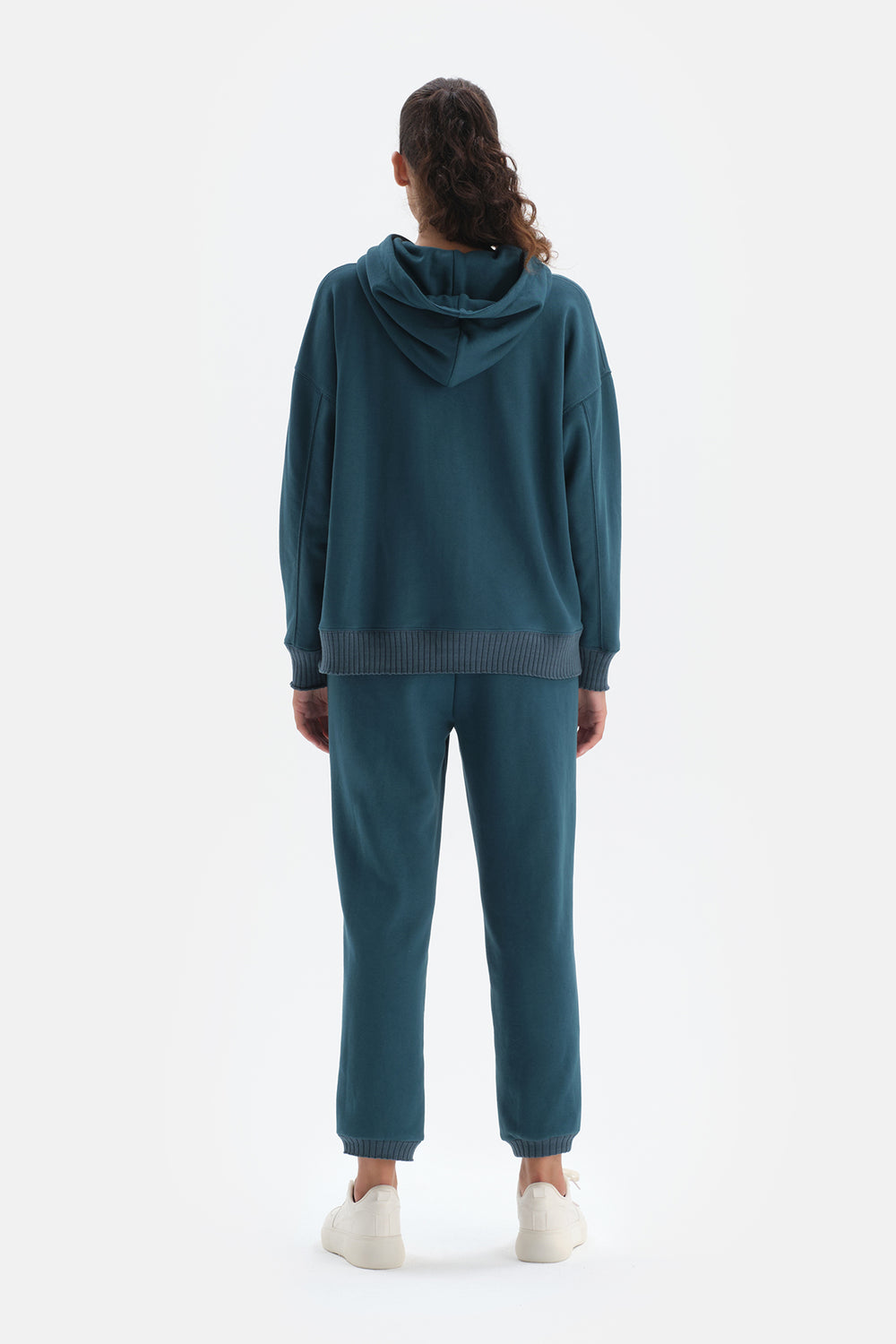 TEAL SWEATSHIRT