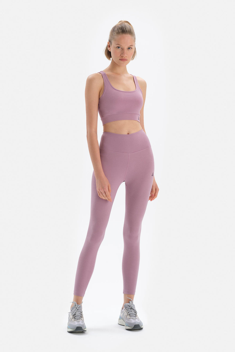 PURPLE LEGGINGS