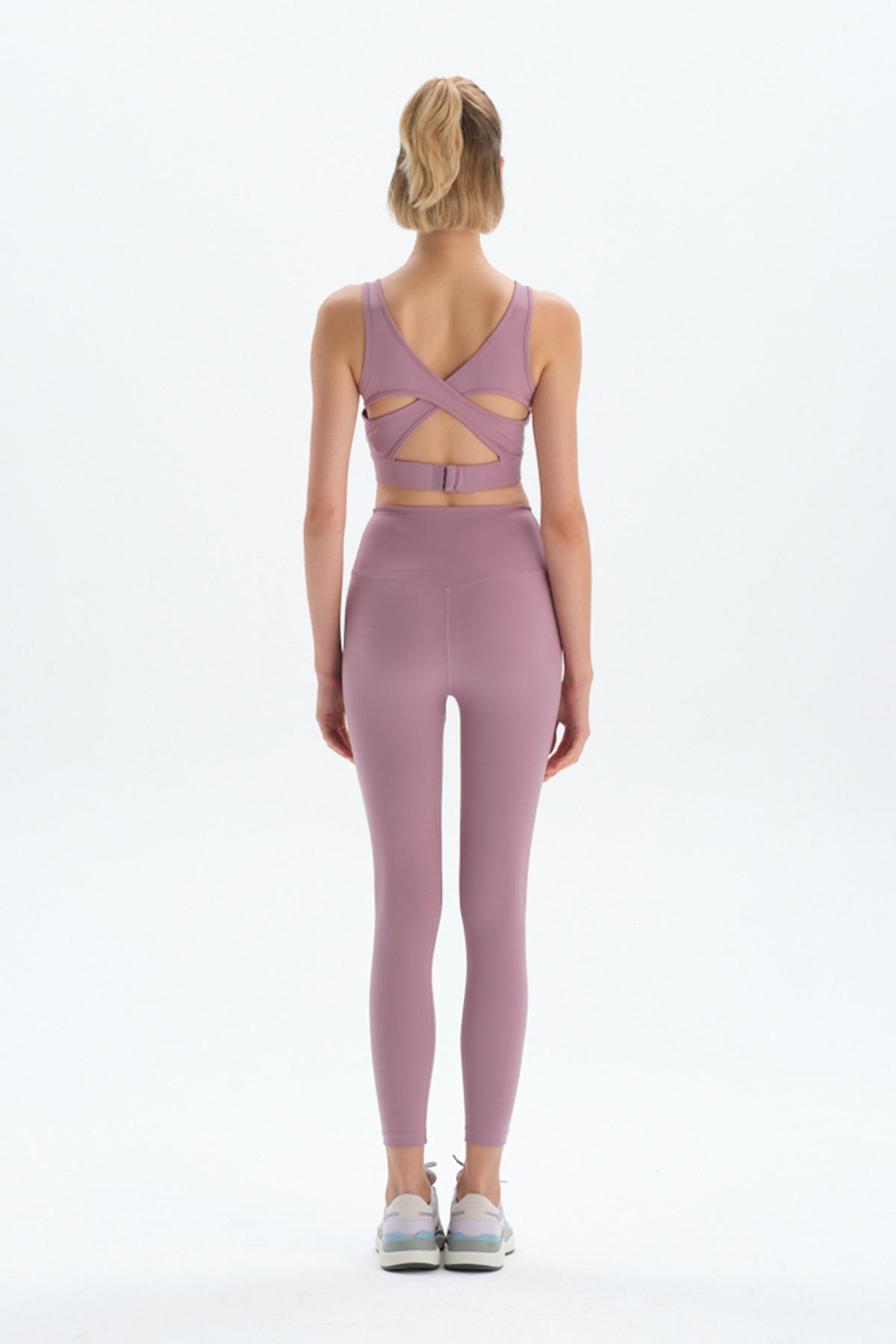 PURPLE LEGGINGS