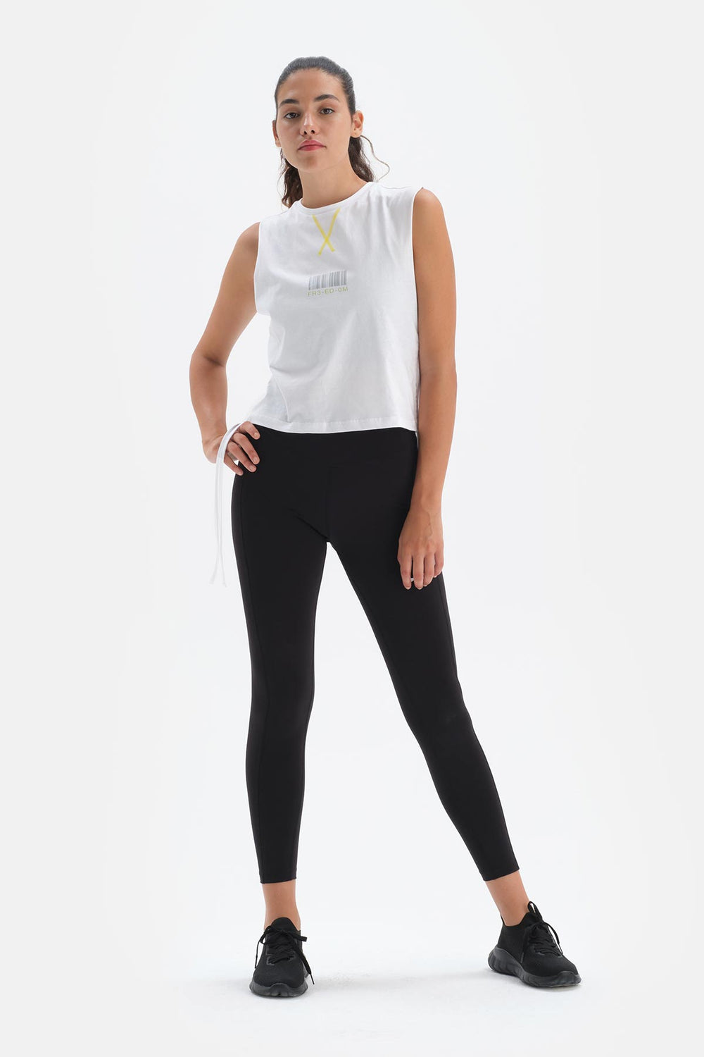 BLACK LEGGINGS