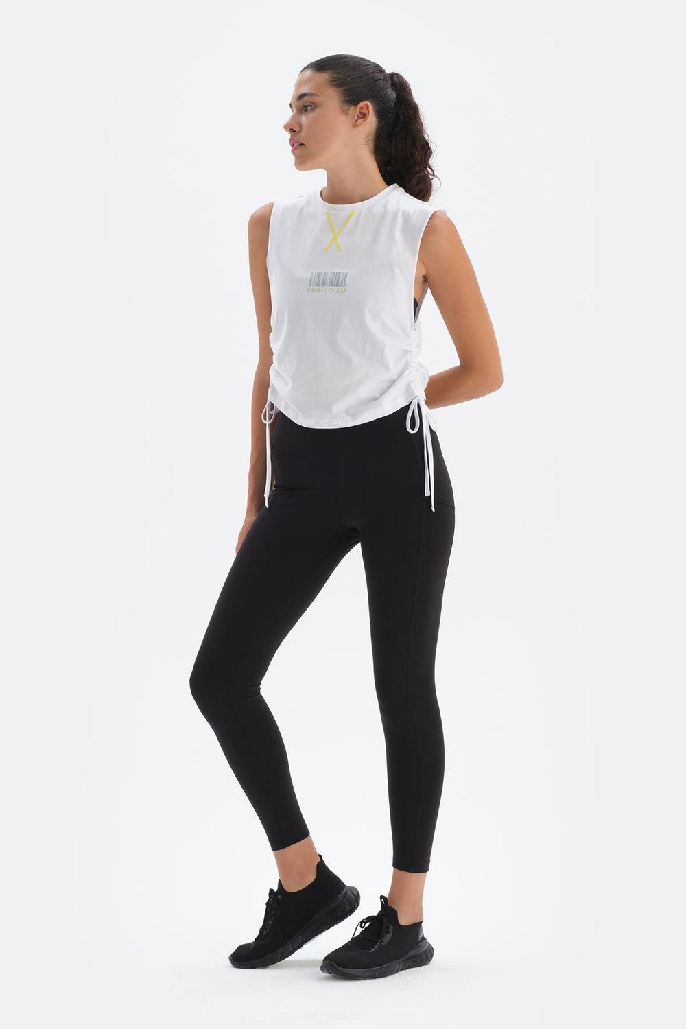 BLACK LEGGINGS