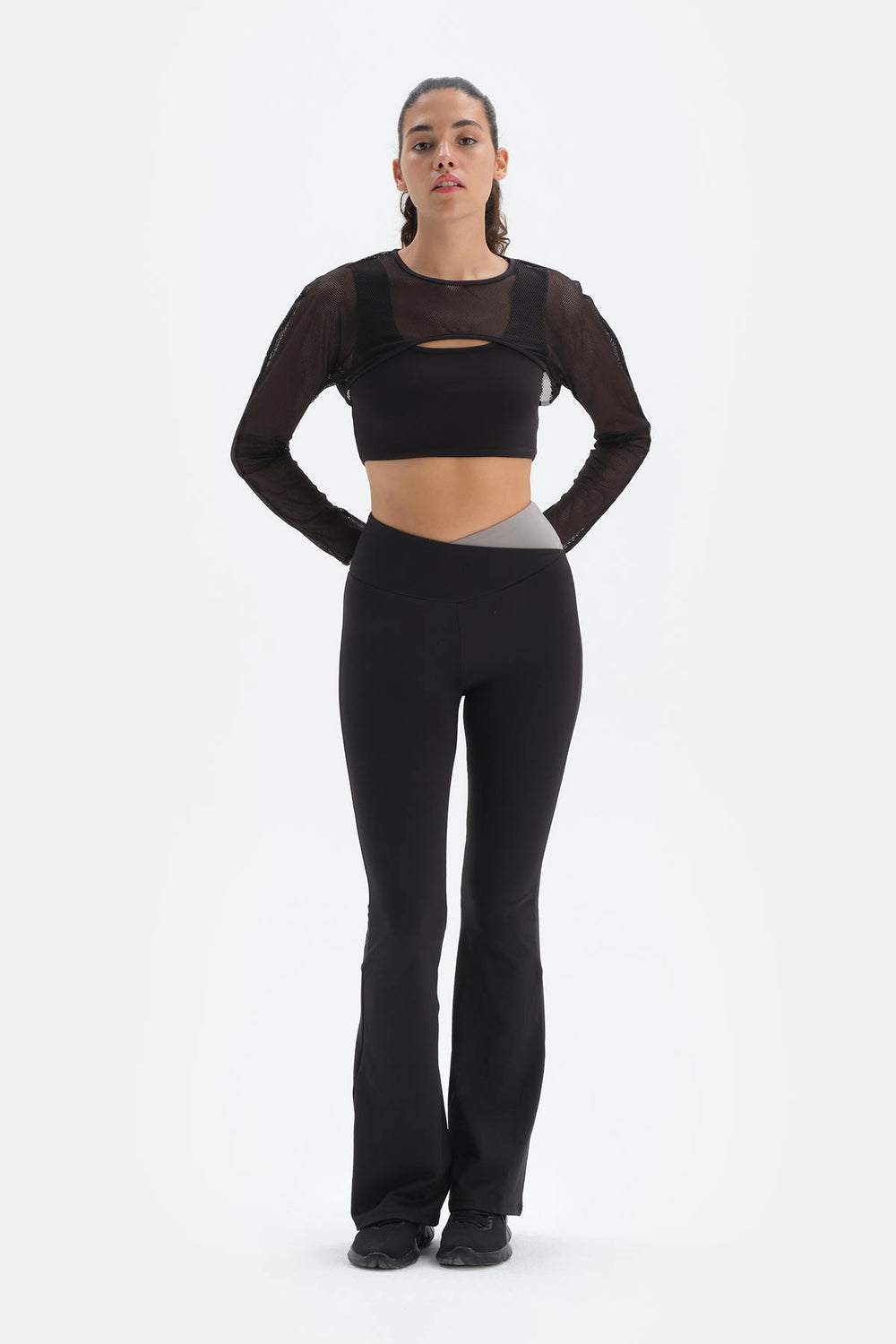 BLACK LEGGINGS