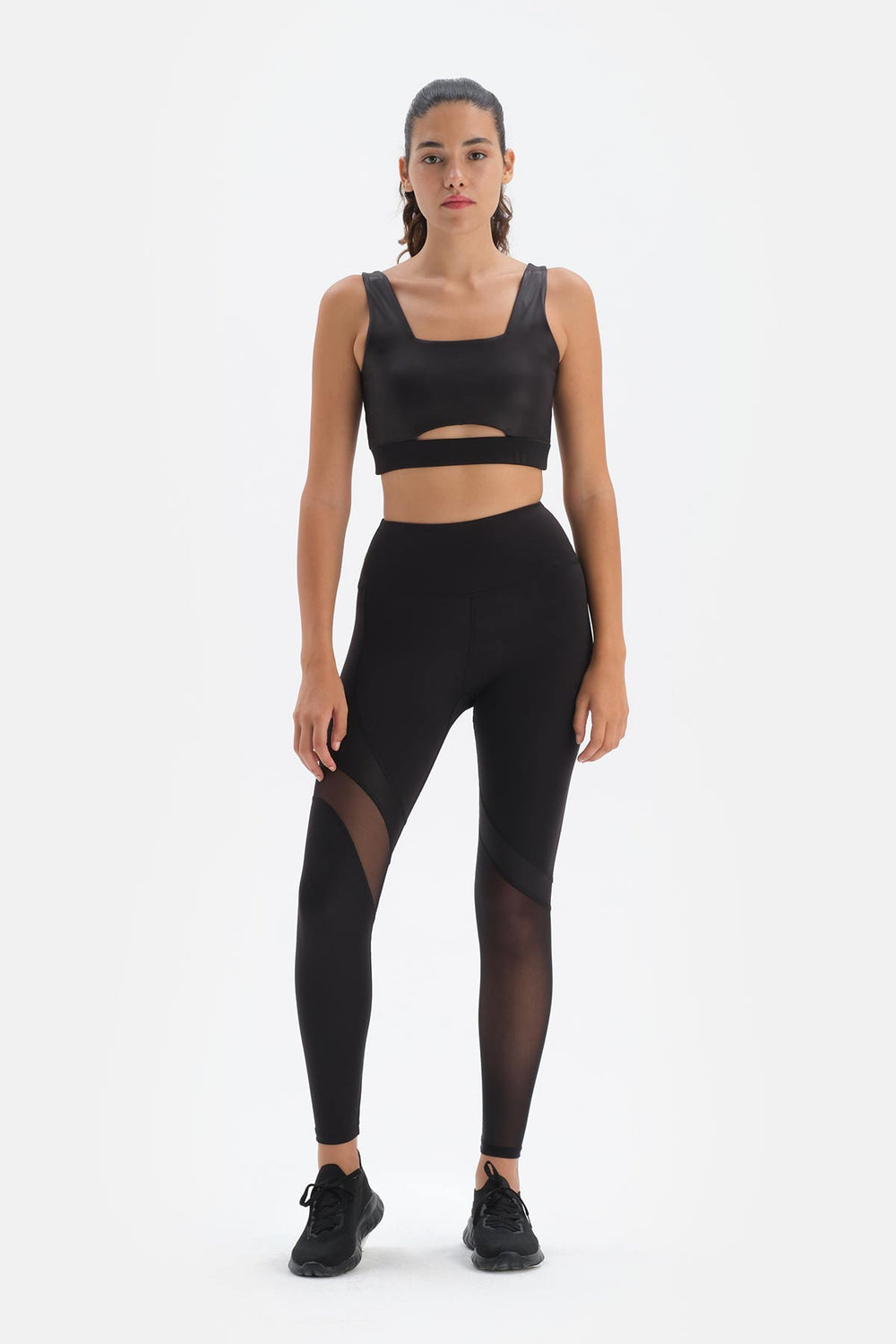 BLACK LEGGINGS