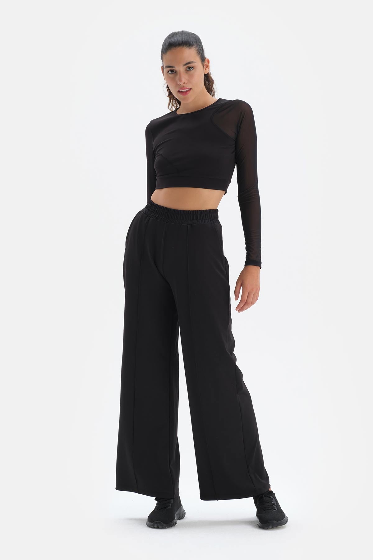 BLACK PANTS