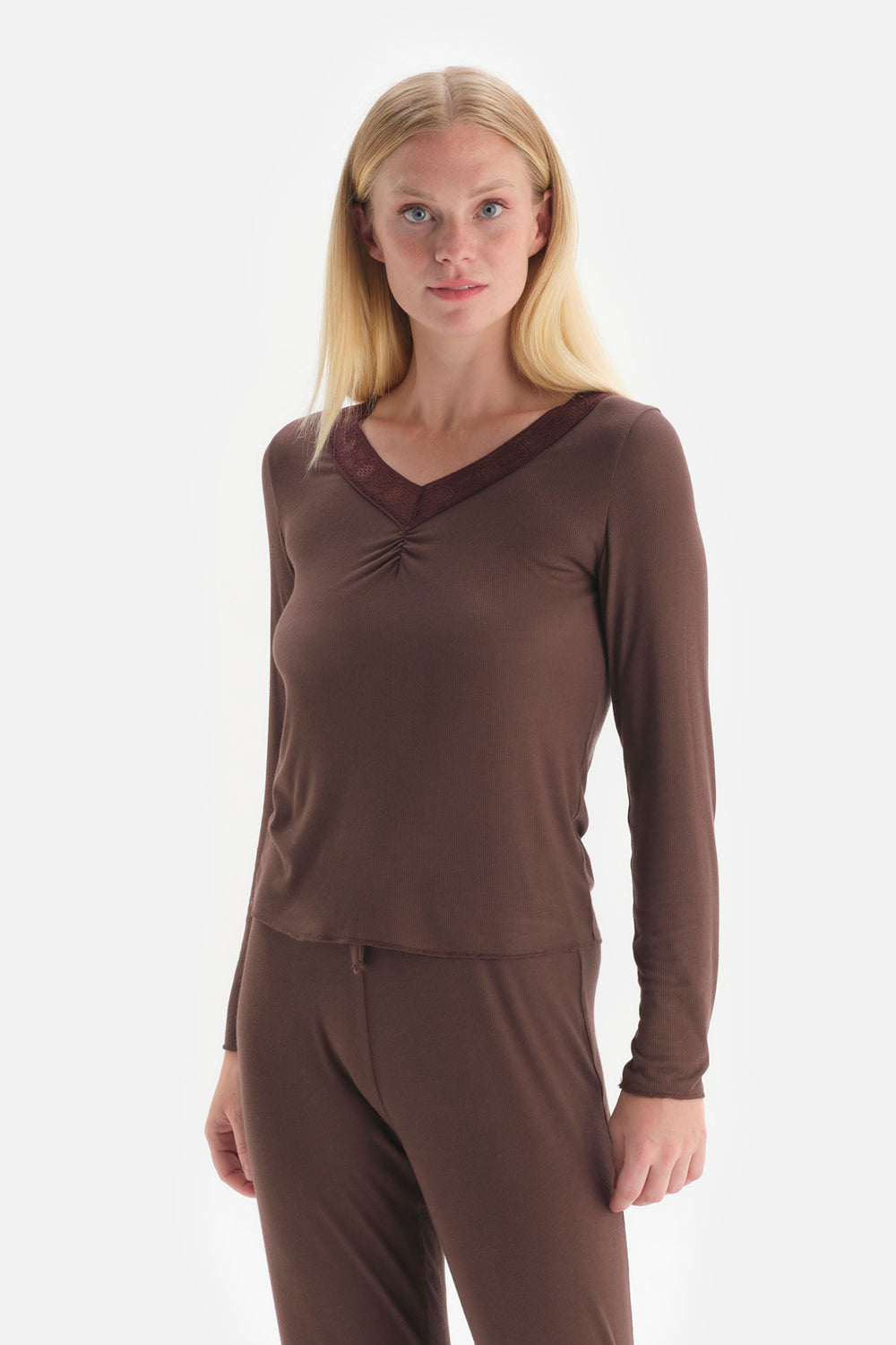 BROWN PYJAMA SET