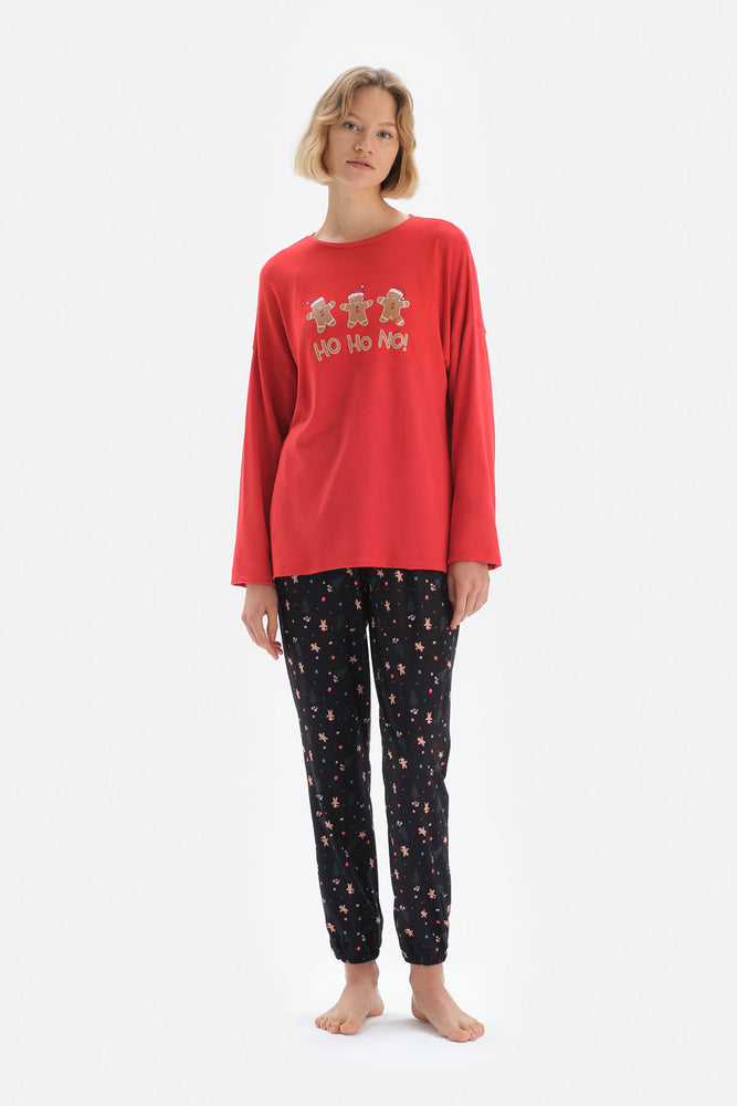RED PYJAMA SET