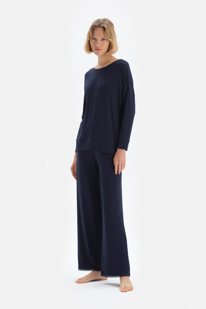 NAVY PYJAMA SET