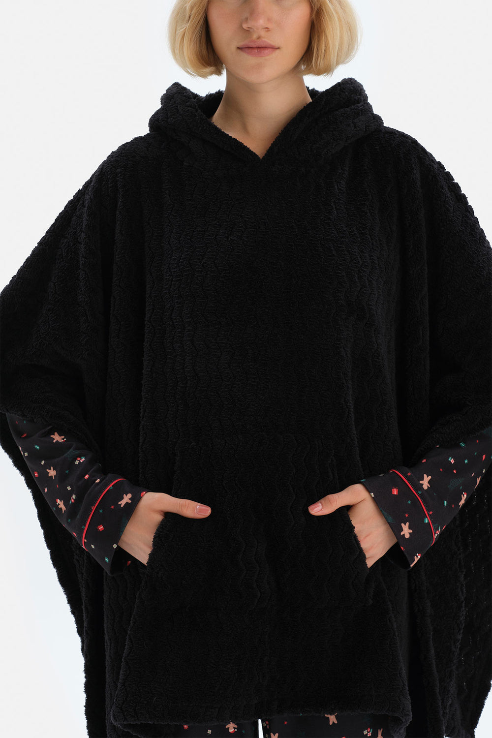 BLACK ROBE
