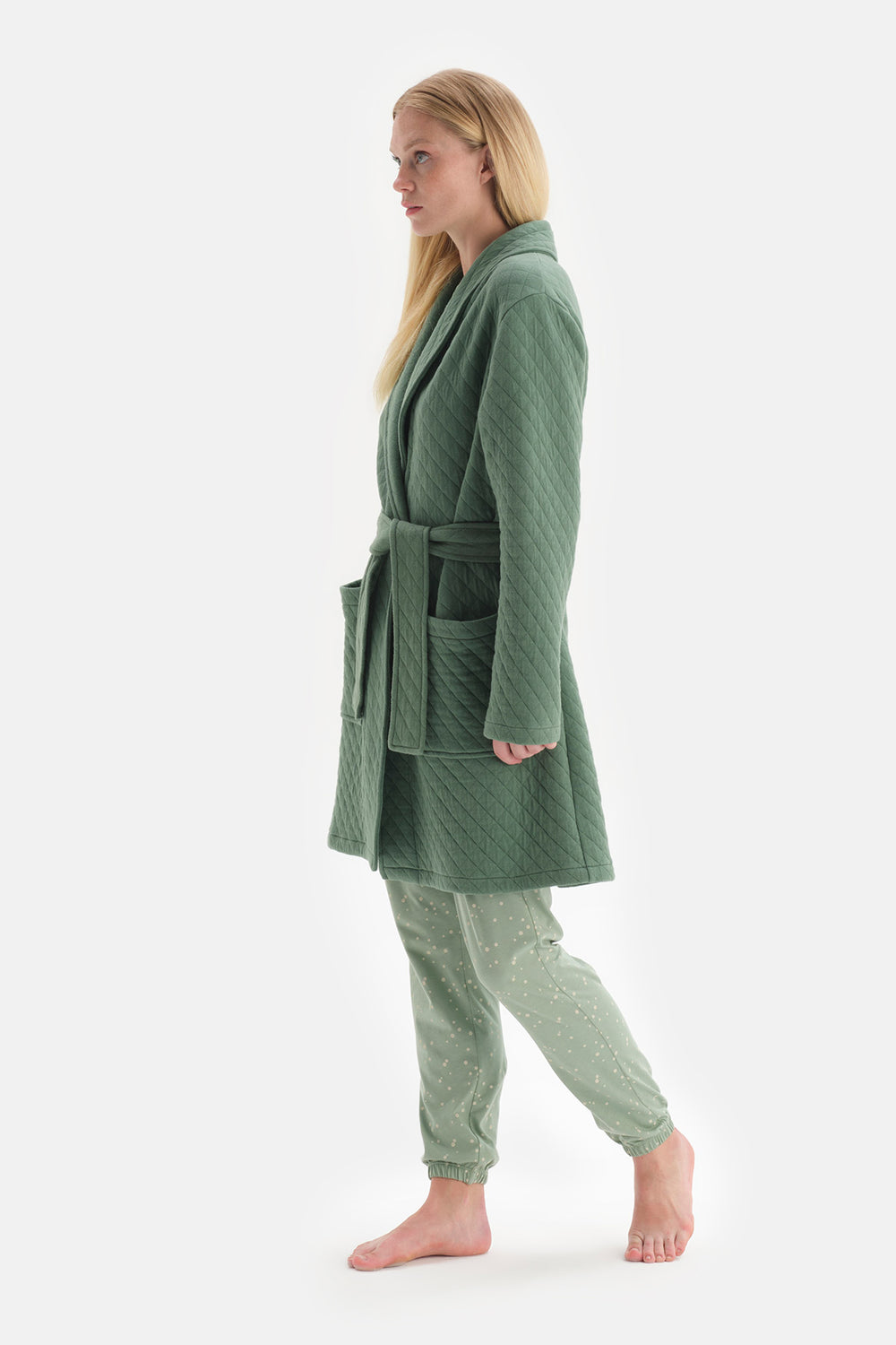 GREEN ROBE