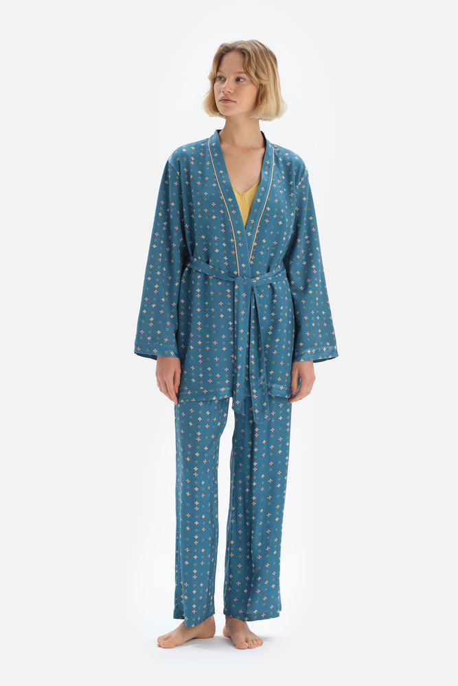 BLUE ROBE