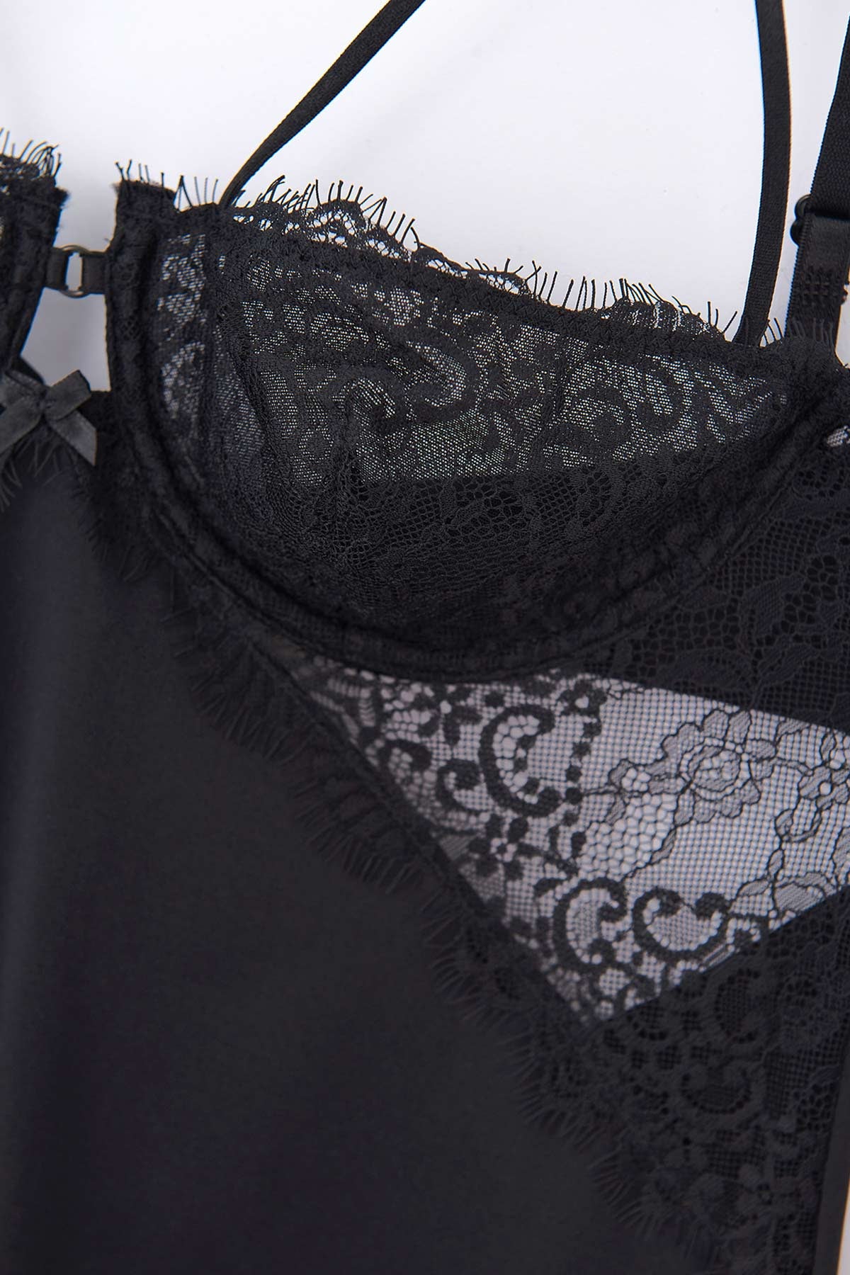 BLACK NIGHTIE