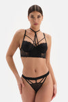 BLACK BRA