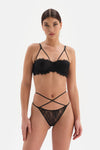 Siyah Dantelli Ip Detaylı Tanga
