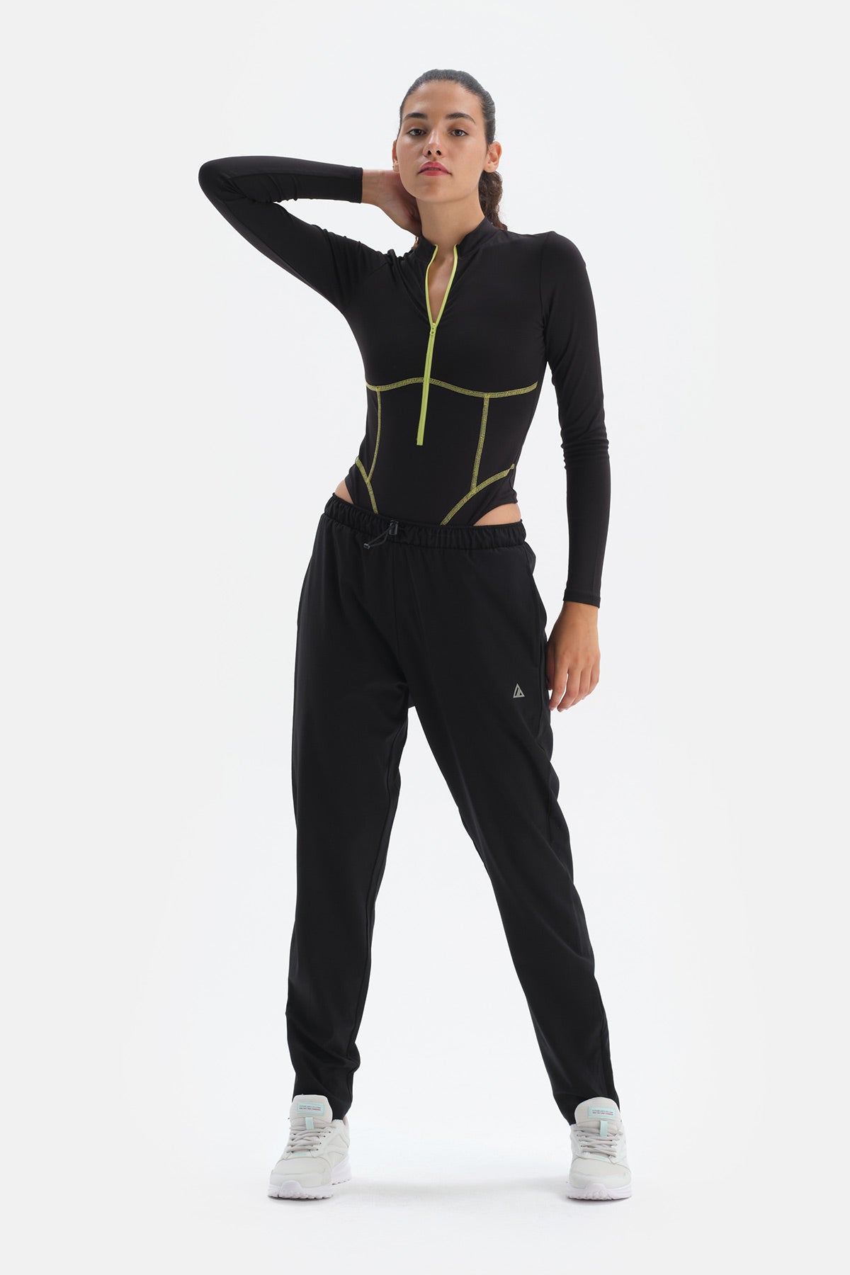BLACK BODY
