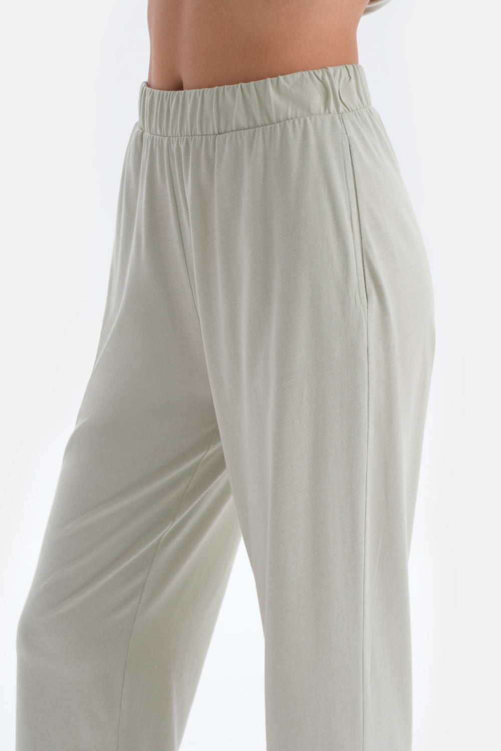 Açık Yeşil Saten Yaka Detaylı Örme Pijama Takımı