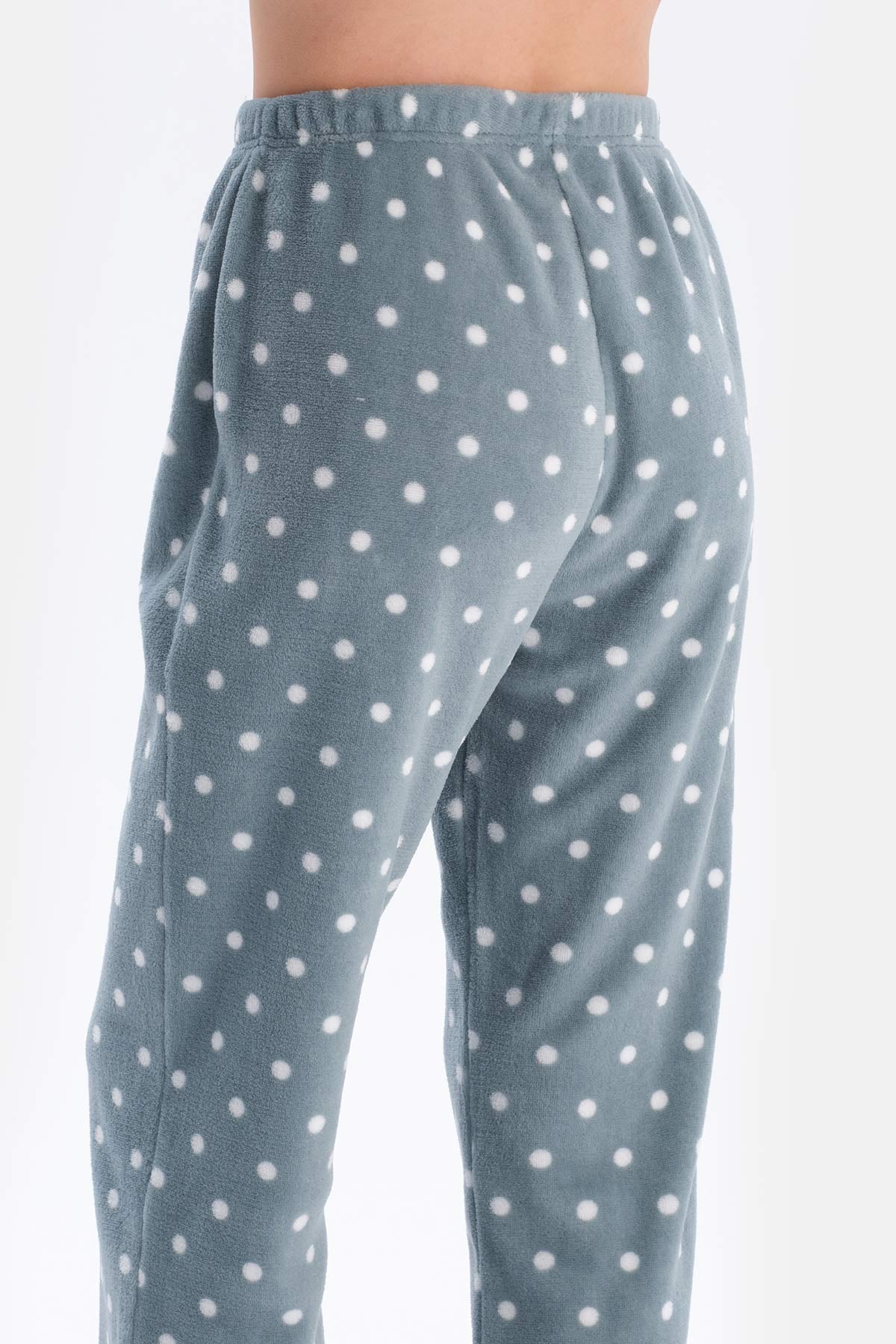 Açık Gri Puantiyeli Polar Pijama Takımı