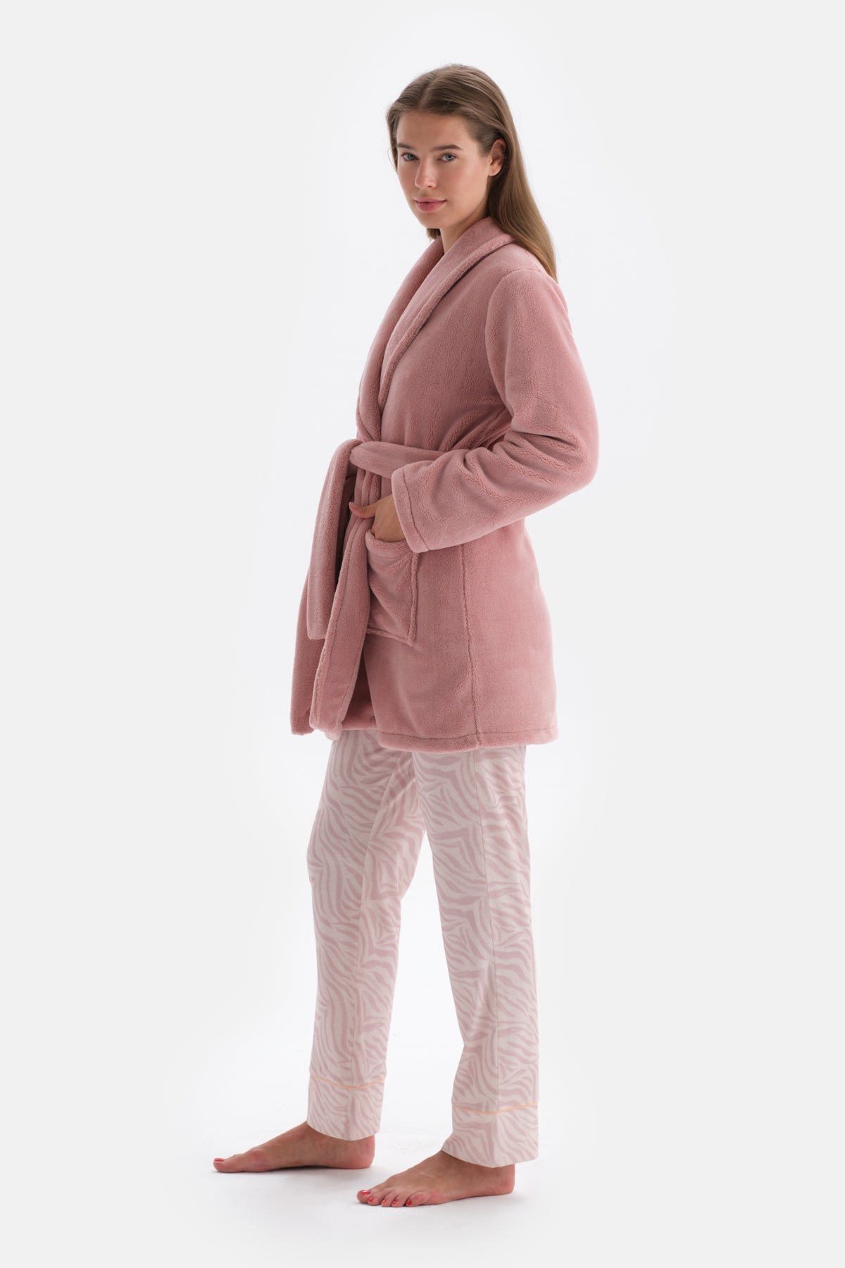 Pink EMBROIDERY DETAILED VELVET CLOTHING