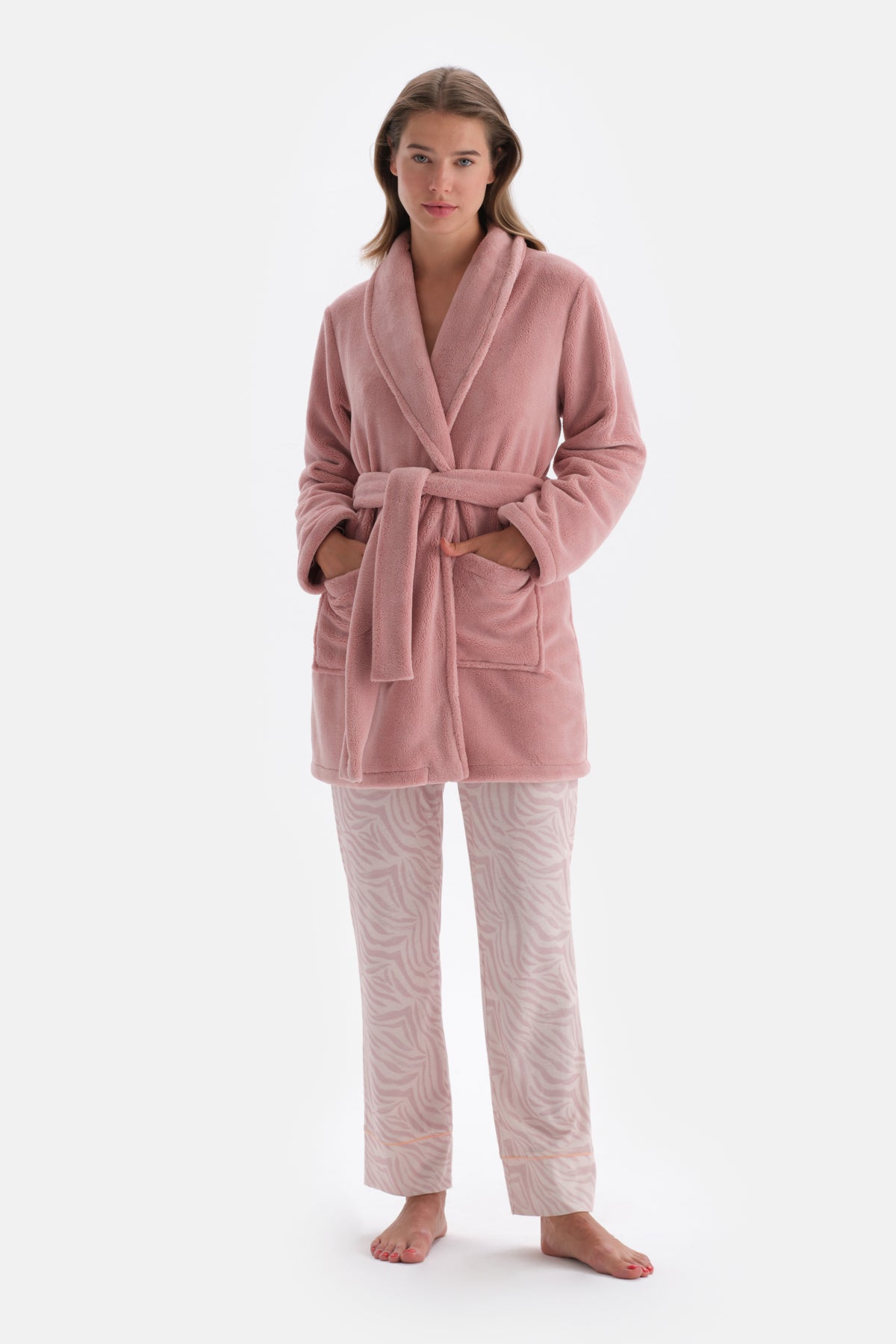 Pink EMBROIDERY DETAILED VELVET CLOTHING