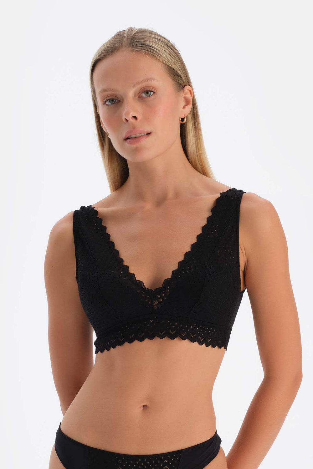 Black LACE DETAILED PREMIUM BASIC SOFT BRA