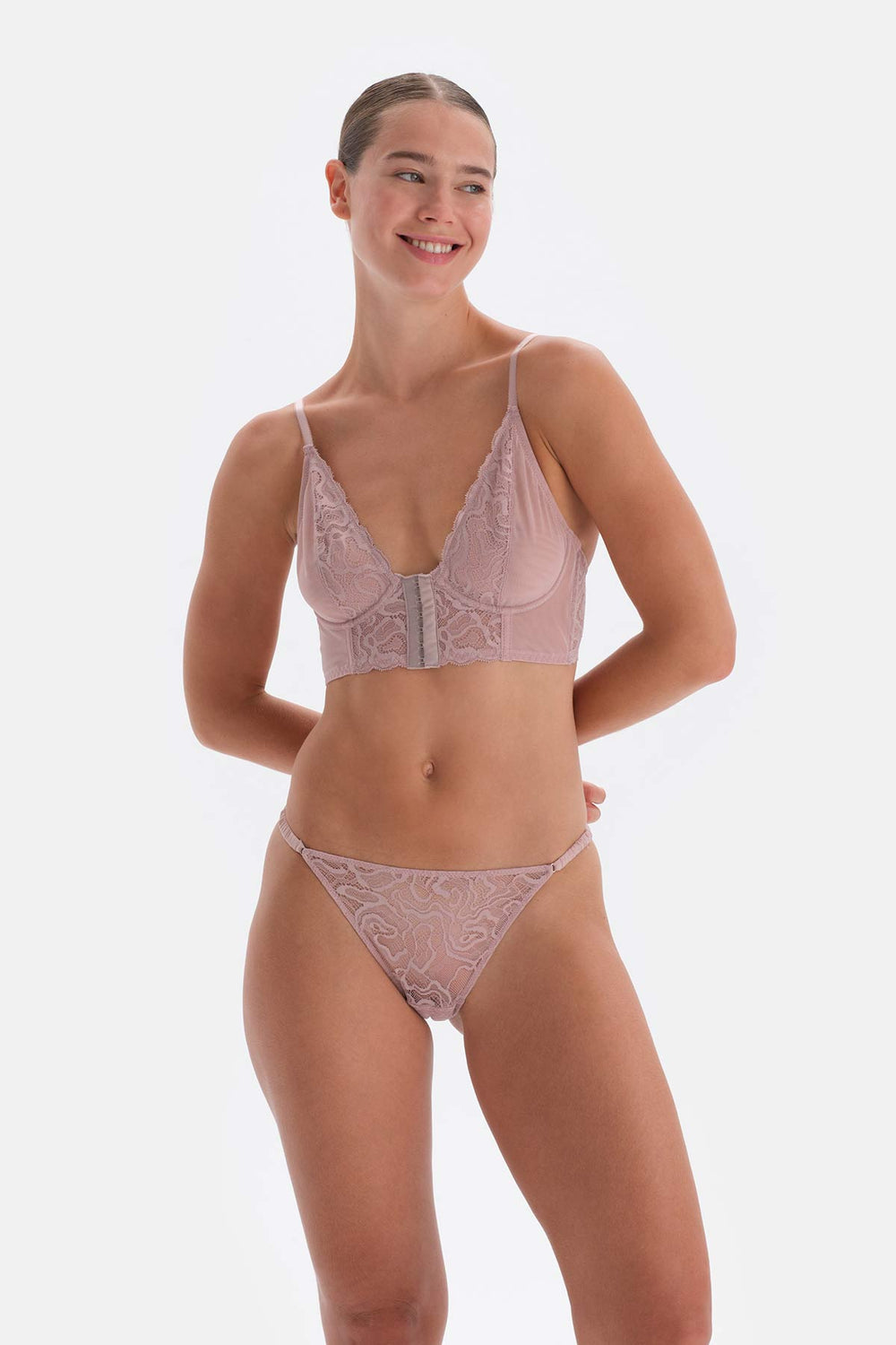 Soft Pembe Soft Kumaş Ve Dantel Detaylı Brazilian Külot
