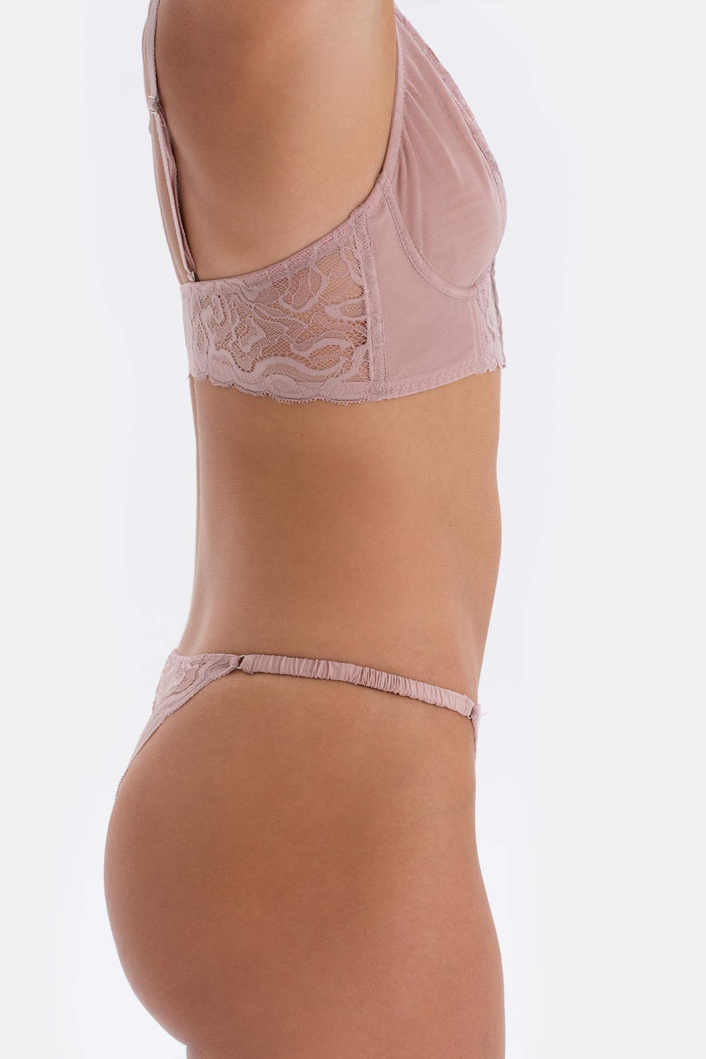 Soft Pembe Soft Kumaş Ve Dantel Detaylı Brazilian Külot