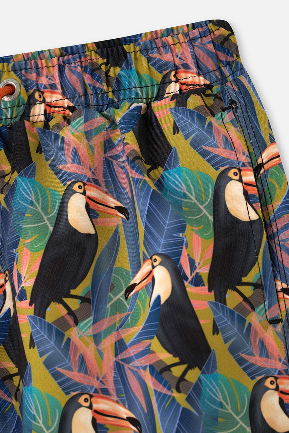 BLACK - GREEN SHORTS