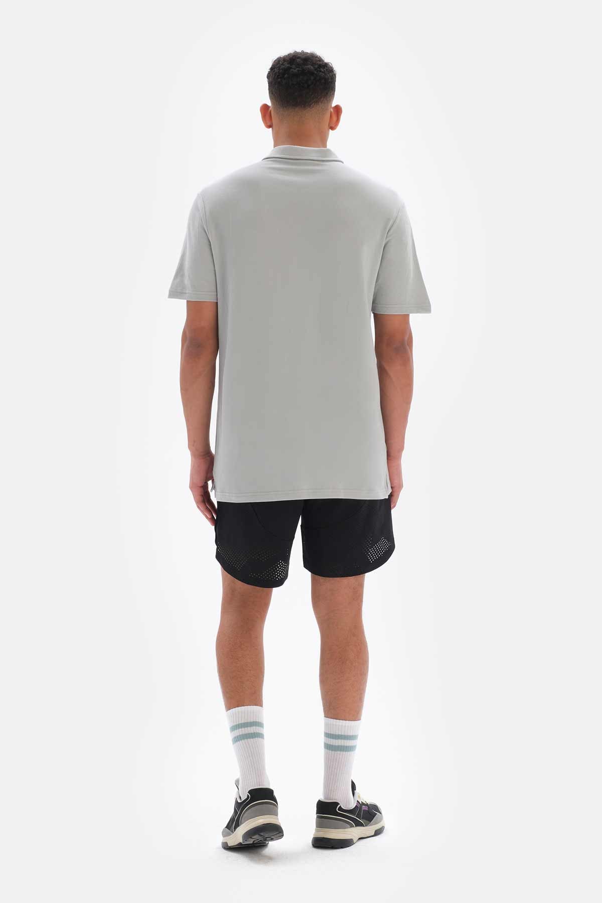 GREY T-SHIRT