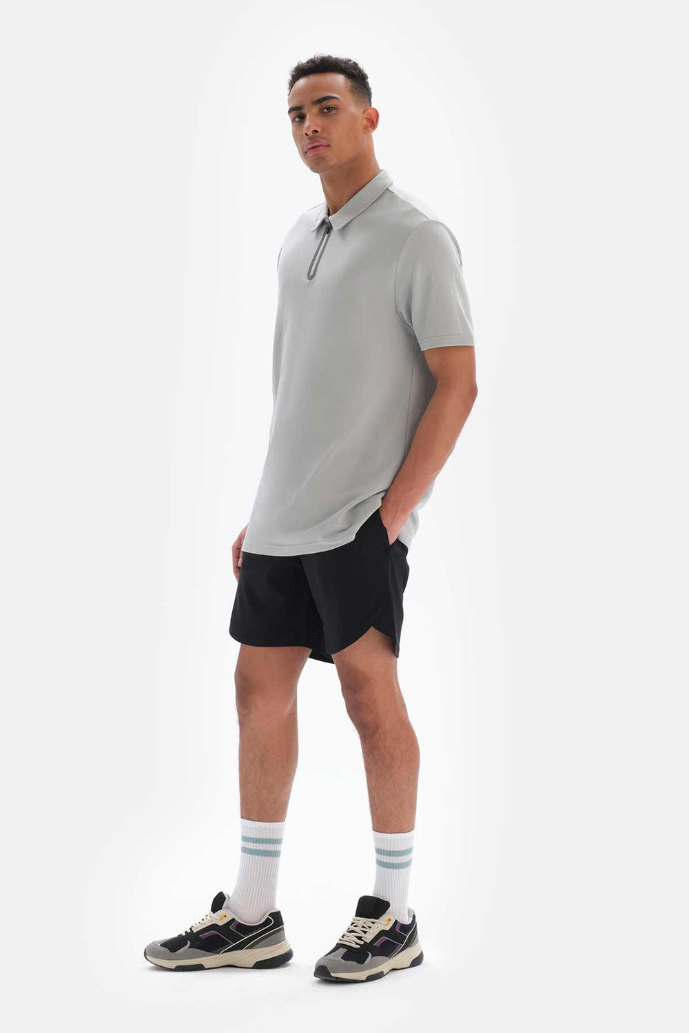 GREY T-SHIRT