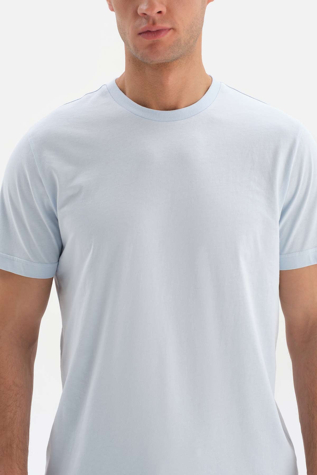 LIGHT BLUE CREW-NECK COTTON INTERLOCK SHORT SLEEVE T-SHIRT