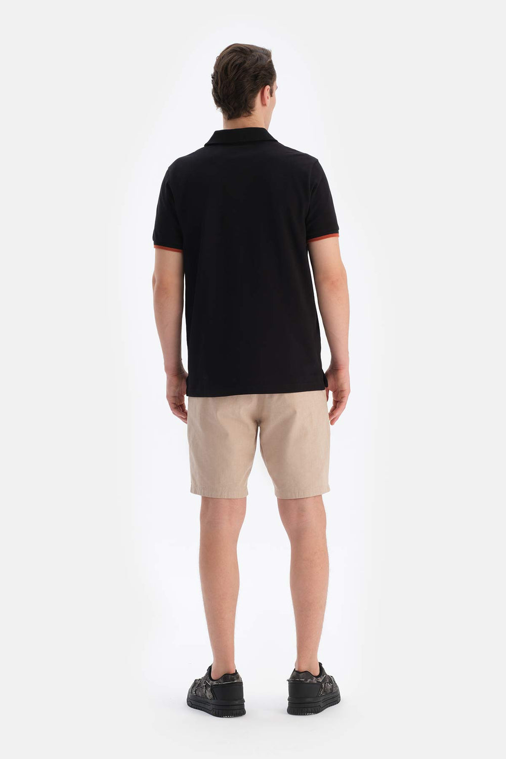 Siyah Polo Yaka Pike Tişört