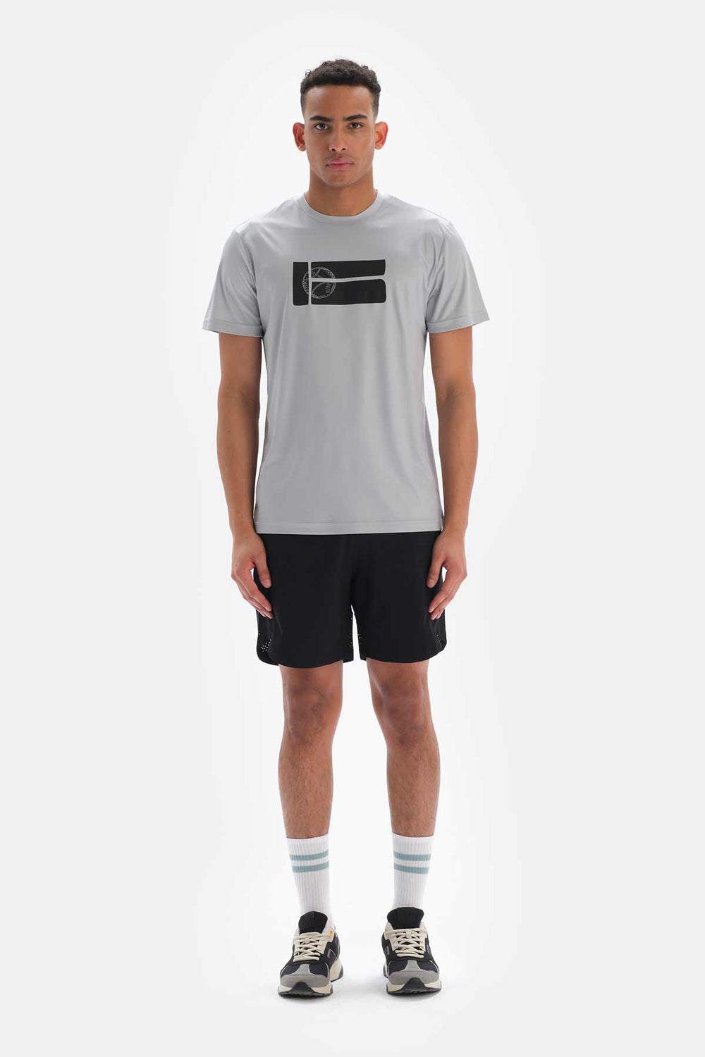 GREY T-SHIRT